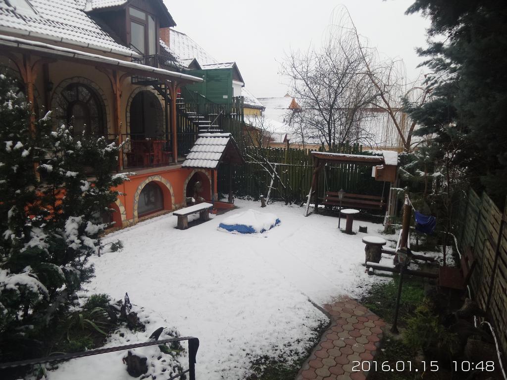 Leganyi Apartmanhaz Eger Exterior photo